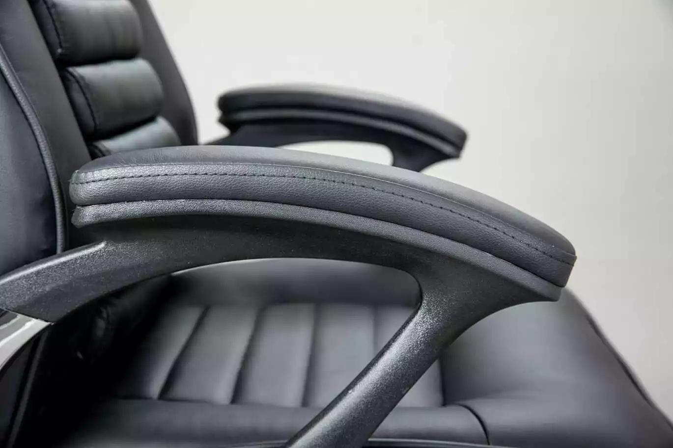 Drehstuhl Patrone 6 Drehstuhl Patrone – Bild 4