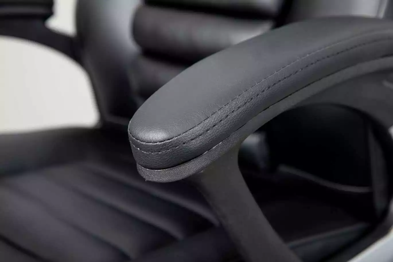 Drehstuhl Patrone 7 Drehstuhl Patrone – Bild 5