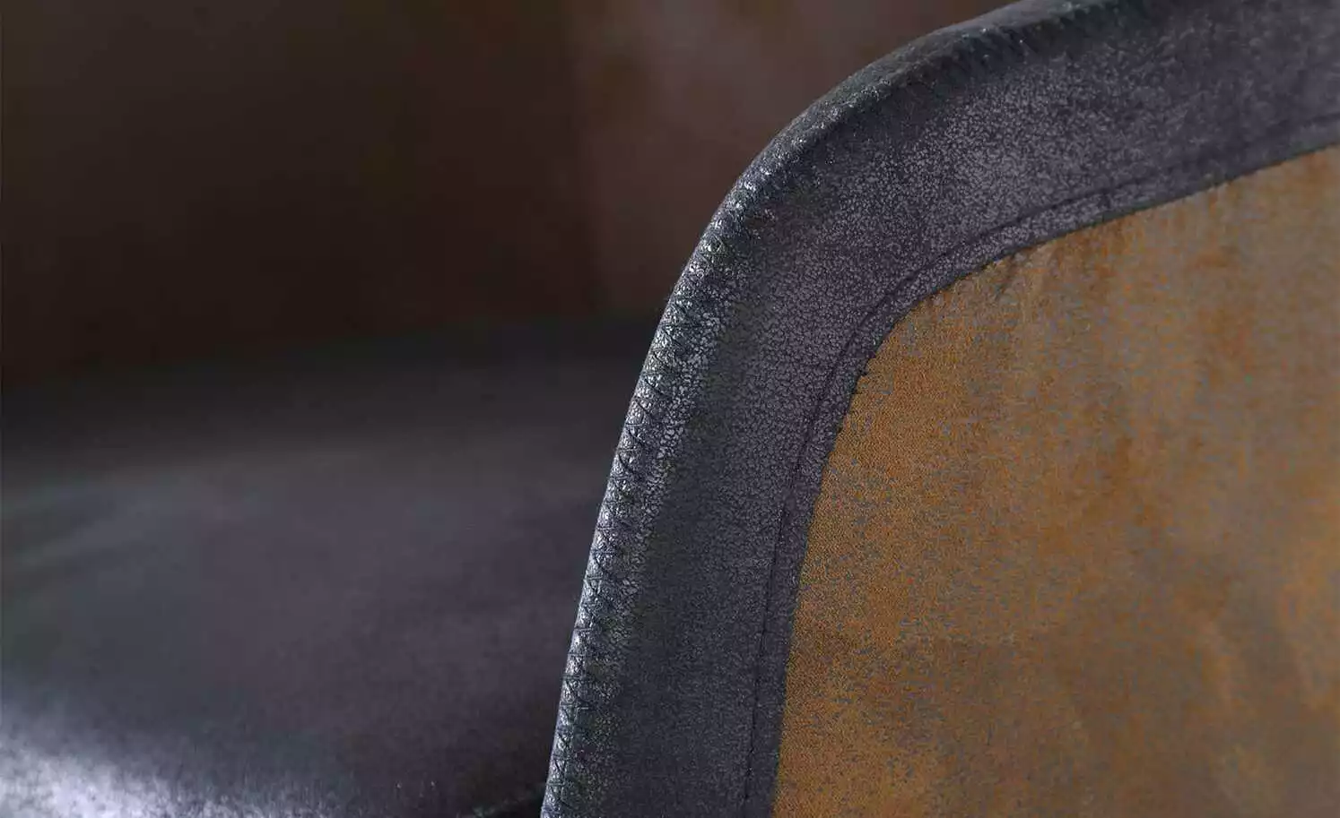 Armlehnenstuhl Skid | Braun / Schwarz 4 Armlehnenstuhl Skid | Braun / Schwarz – Bild 2